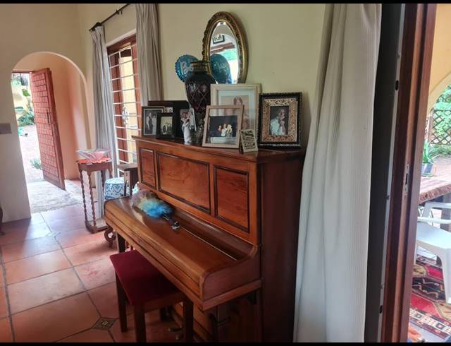 4 BEDROOM HOUSE FOR SALE IN WESTDENE